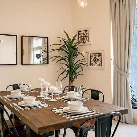Higuests - Designer Apt With Panoramic View Near Burj Khalifa Apartman Dubaj Kültér fotó