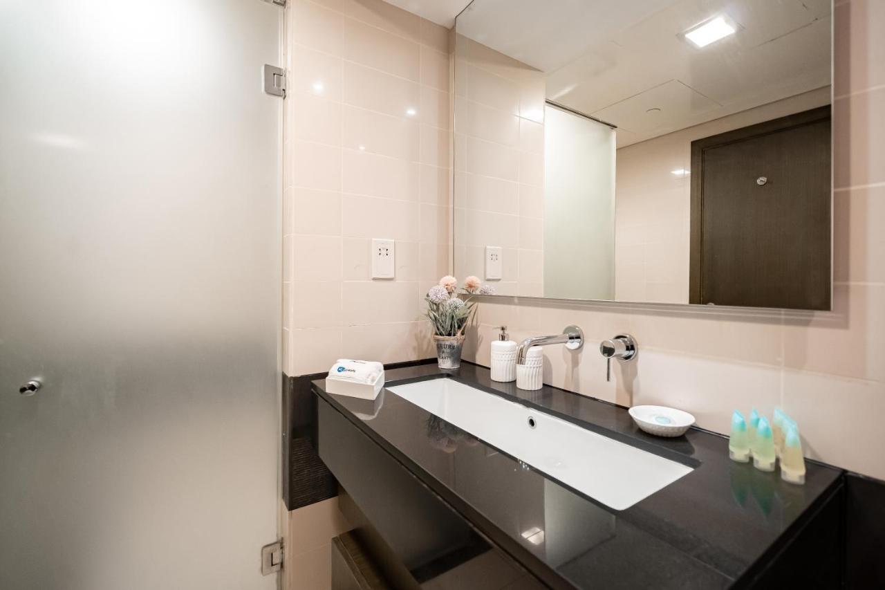 Higuests - Designer Apt With Panoramic View Near Burj Khalifa Apartman Dubaj Kültér fotó