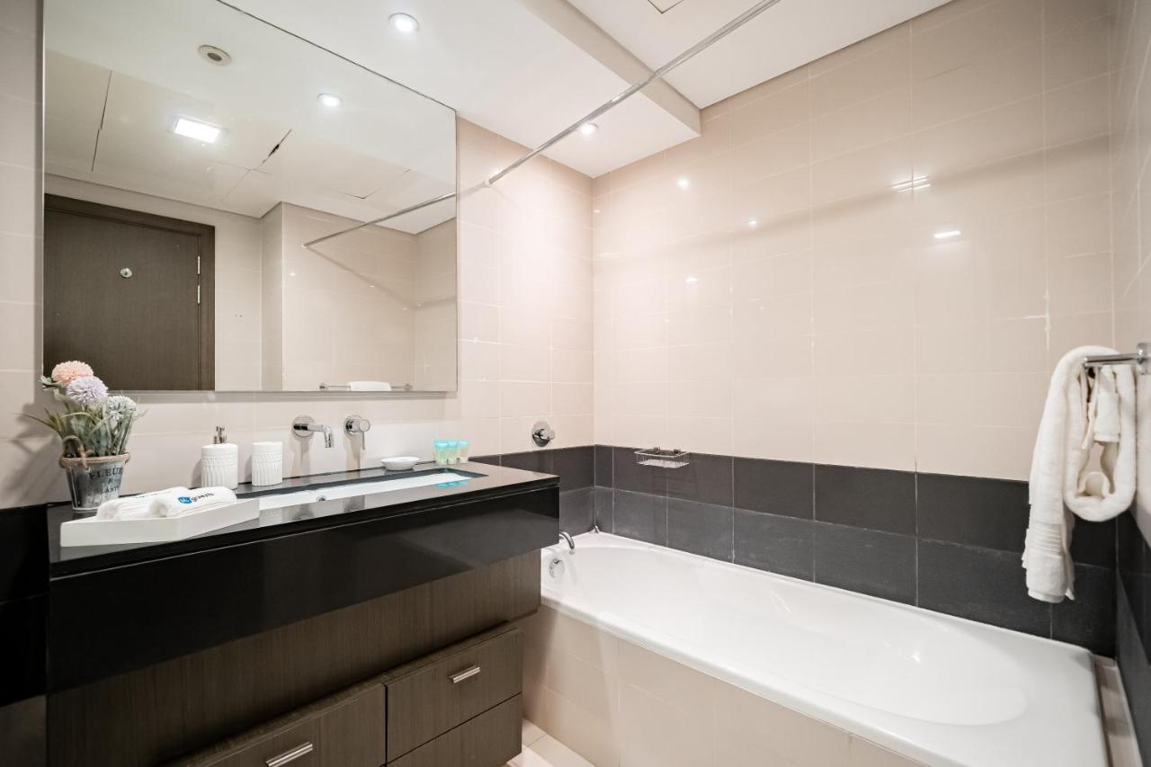 Higuests - Designer Apt With Panoramic View Near Burj Khalifa Apartman Dubaj Kültér fotó